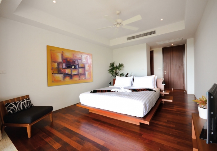 Stunning ocean view villa with infinity pool in Layan